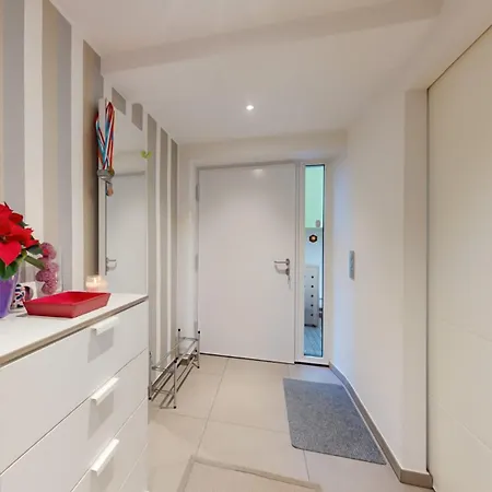 Triplex Cozy Serenity Entree Privee Au Calme Rue Sans Issue *