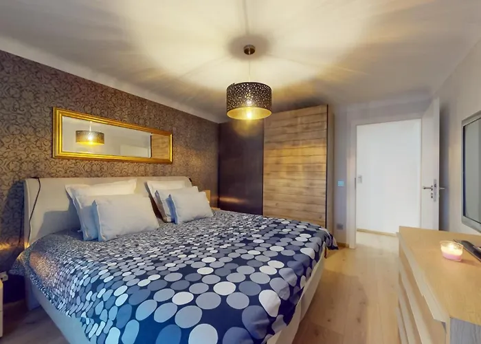 Triplex Cozy Serenity Entree Privee Au Calme Rue Sans Issue *